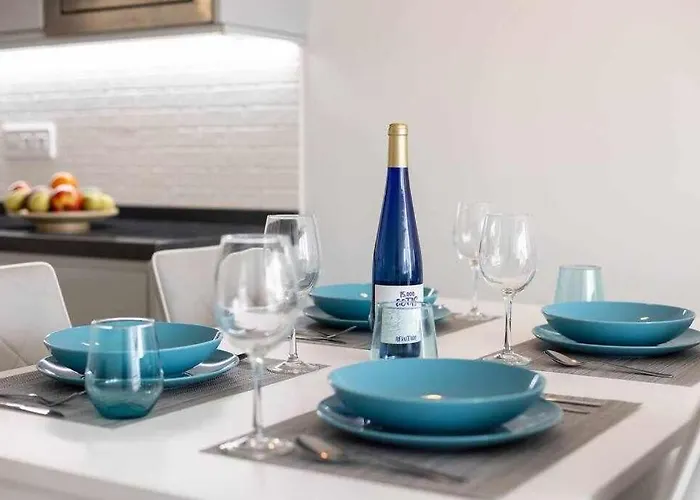 Sunnyland Paraiso Apartment *